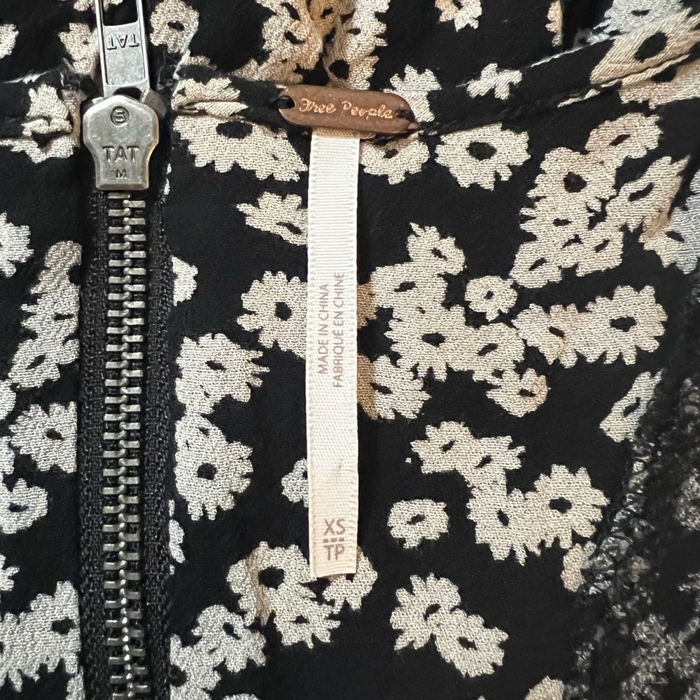 Free people like you best black cream boho bell sleeve floral mini dress - Picture 3 of 5